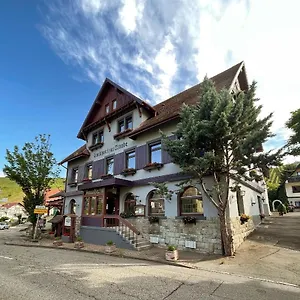 Traube 4*, Baden-Baden Tyskland